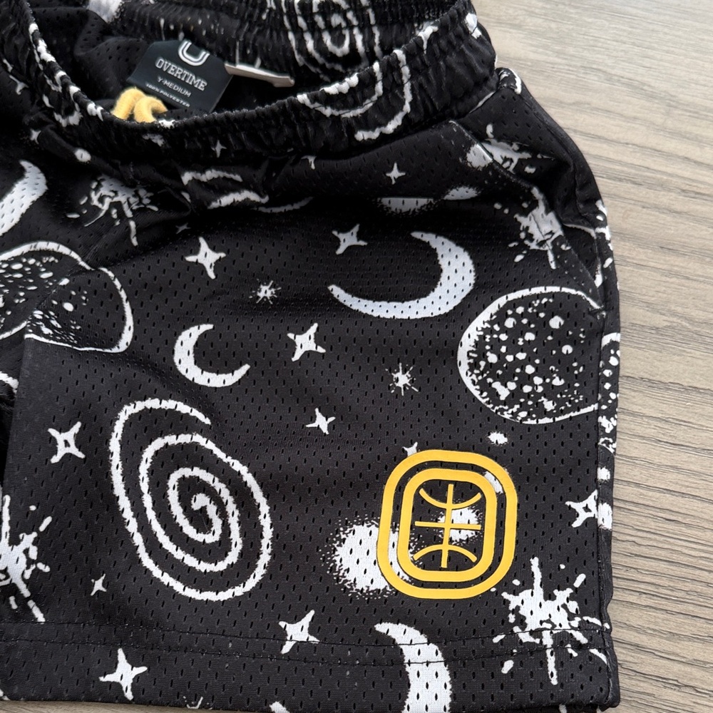 OVERTIME KIDS (sz Youth Medium) YNG DREAMERZ GALAXY MESH SHORTS - Picture 5 of 8